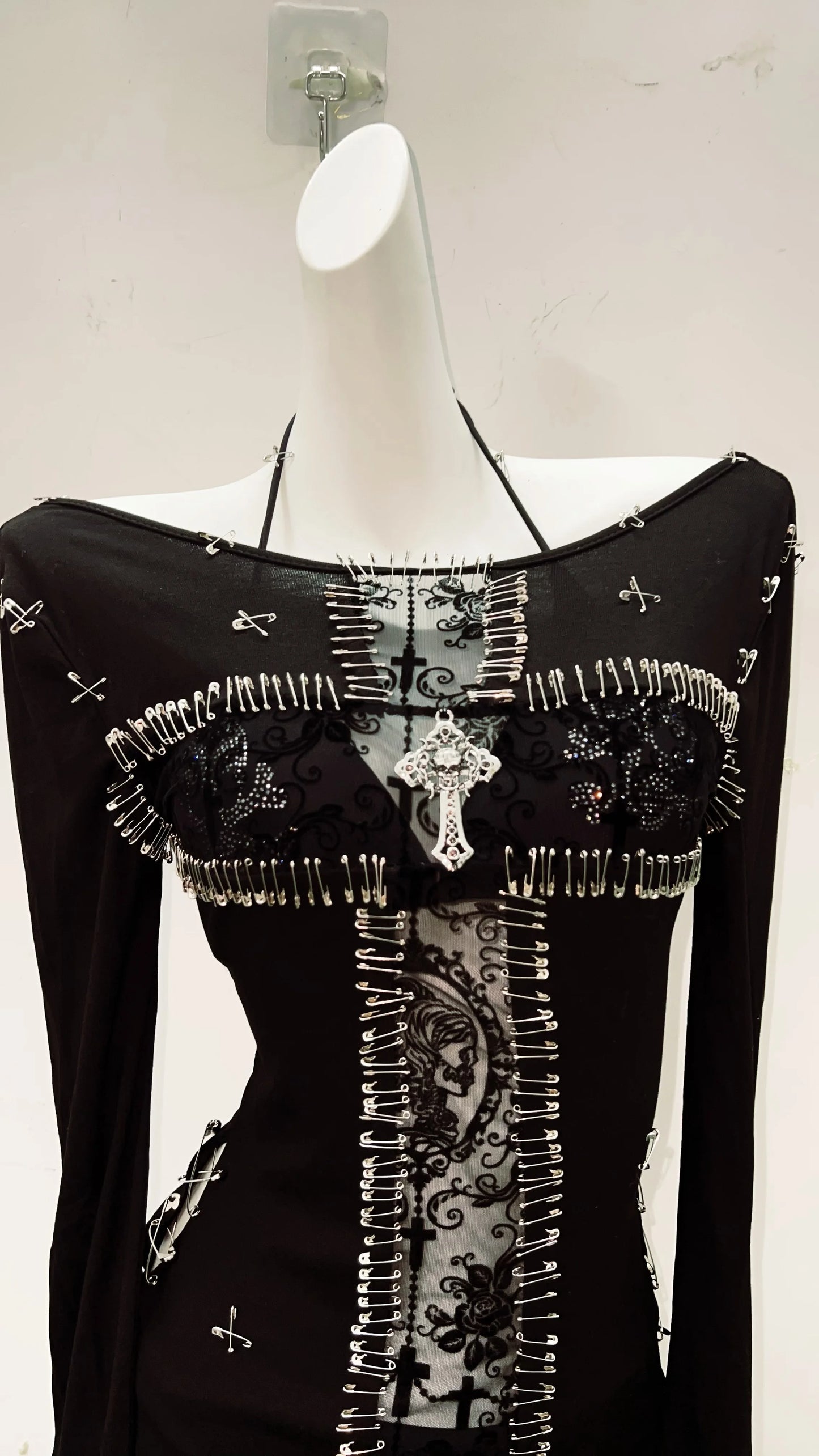 y2k fashion y2k clothes y2k crop top gothic clothes vintage shirt y2k shirt Gothic shirt Punk shirt Harajuku shirt Cross shirt