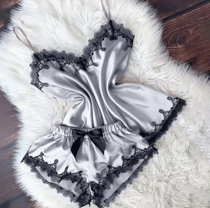 Sexy Lingerie Women Sleep Wear Camisole Bow Shorts V-Neck Tops Velvet Pajamas Sleepwear пижама женская Hot